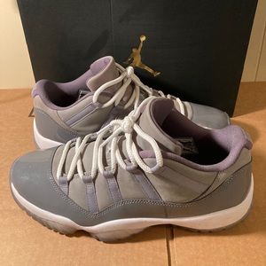 Jordan 11 low Cool Grey